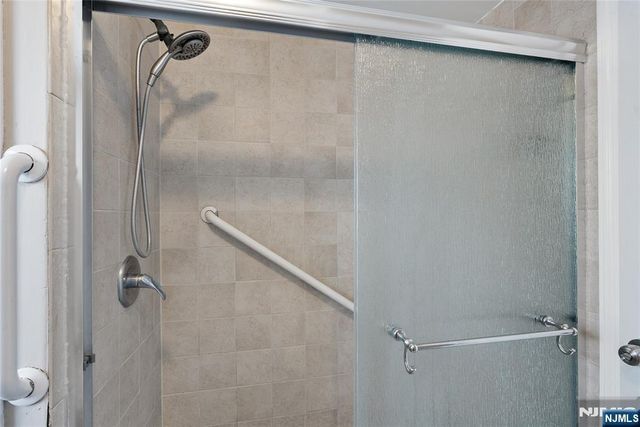 334 Pine Street, Pompton Lakes, NJ 07442