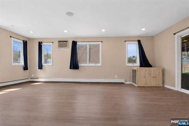 334 Pine Street, Pompton Lakes, NJ 07442