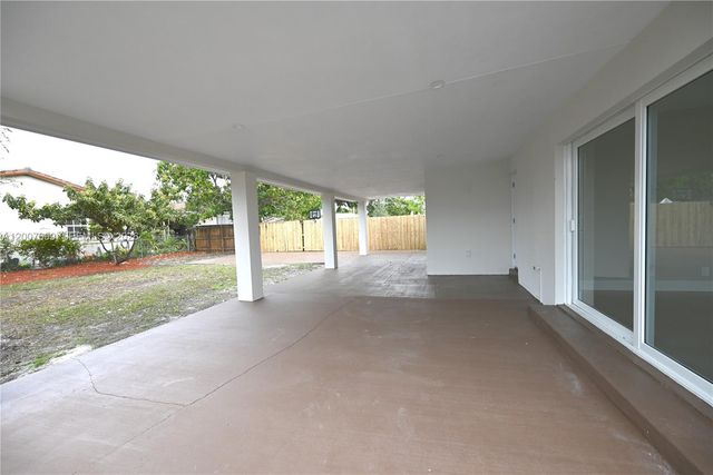 6615 SW 4th St, Miami, FL 33144