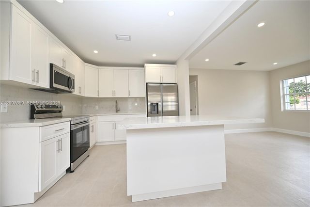 6615 SW 4th St, Miami, FL 33144
