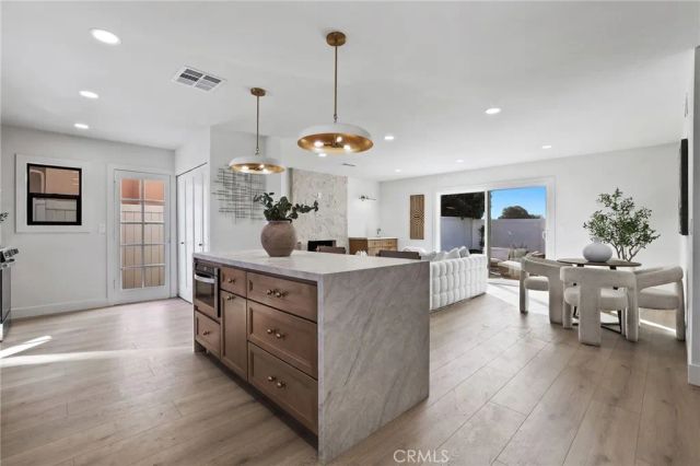 8352 Friesland, Huntington Beach, CA 92647