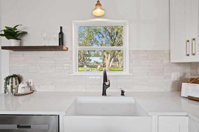 8000 Williamson Creek DR, Austin, TX 78736