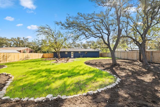 8000 Williamson Creek DR, Austin, TX 78736