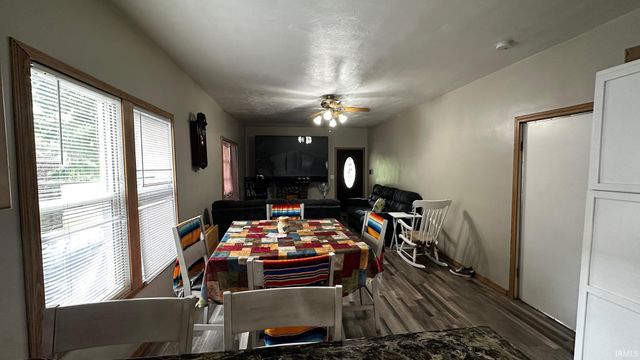 1809 Elwood Avenue, South Bend, IN 46628