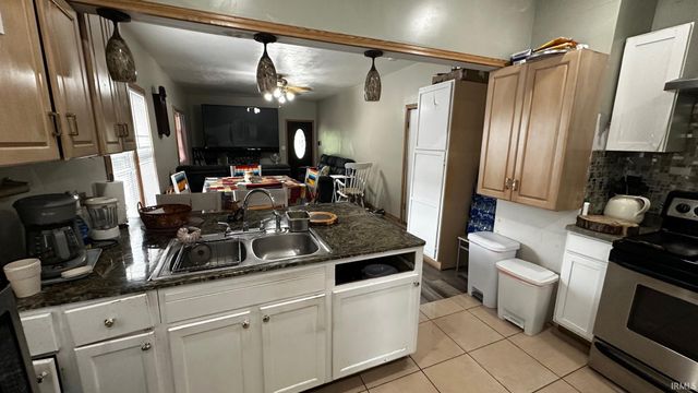 1809 Elwood Avenue, South Bend, IN 46628