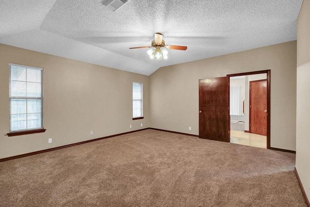 301 Jansen Drive, West Columbia, TX 77486