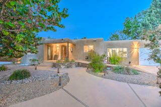 6616 TIERRA Drive NW, Albuquerque, NM 87107