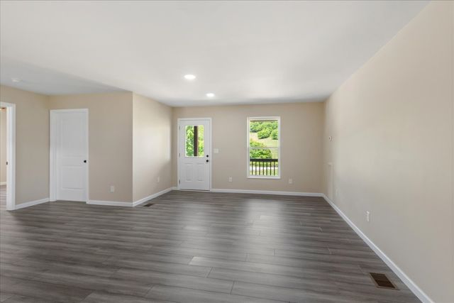 402 Cortner Hollow Rd, Petersburg, TN 37144