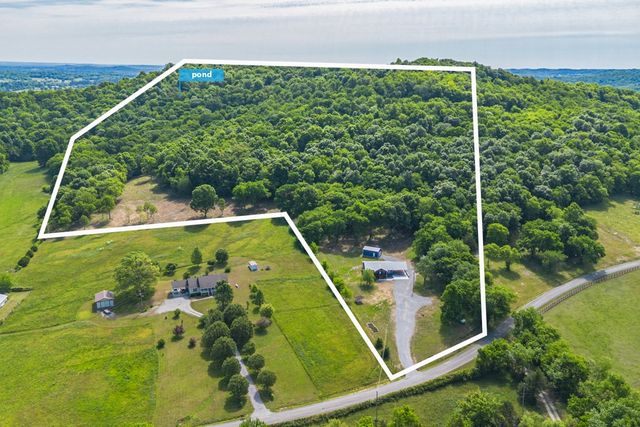 402 Cortner Hollow Rd, Petersburg, TN 37144