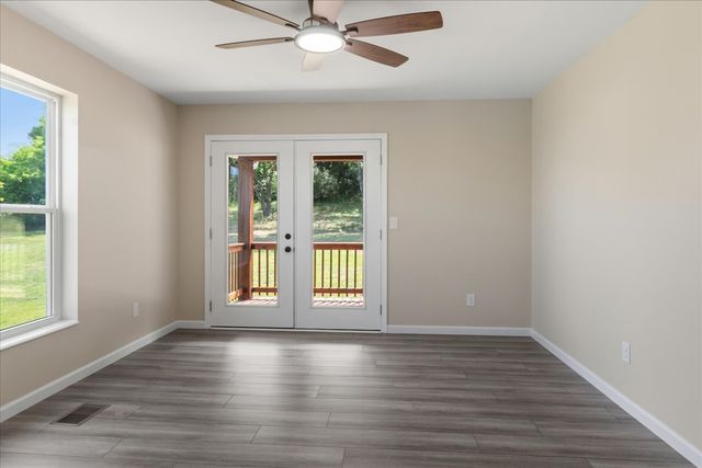 402 Cortner Hollow Rd, Petersburg, TN 37144