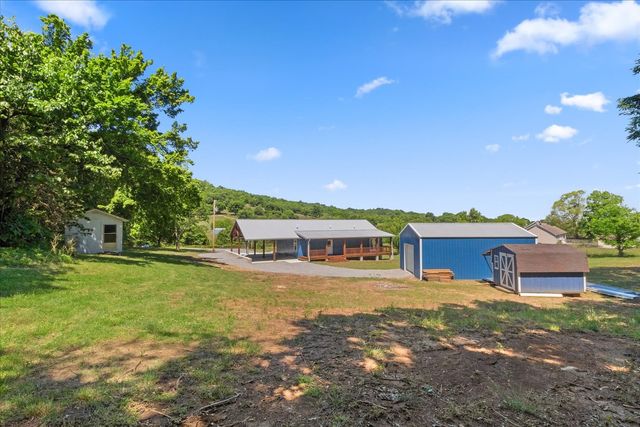 402 Cortner Hollow Rd, Petersburg, TN 37144
