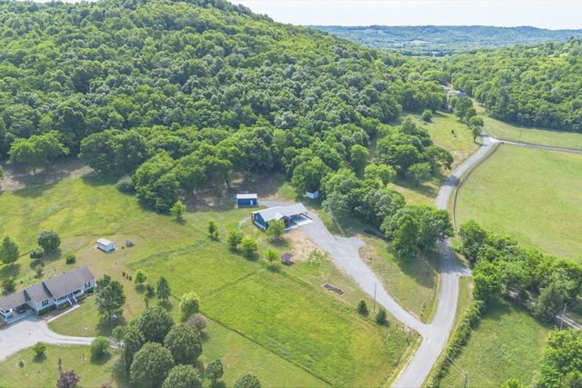 402 Cortner Hollow Rd, Petersburg, TN 37144