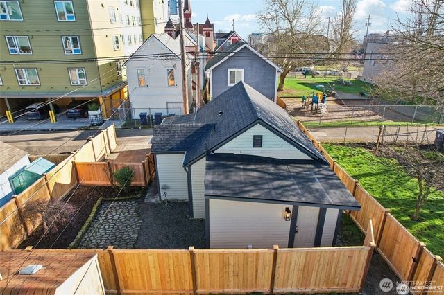 1213 S J Street, Tacoma, WA 98405