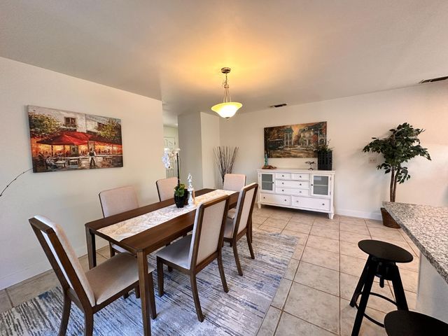 305 Union St, Roseville, CA 95678