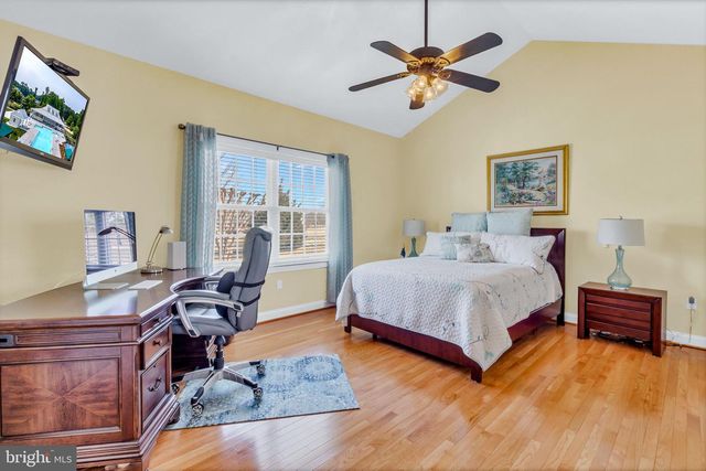 88 OLD FIELD RD, Irvington, VA 22480