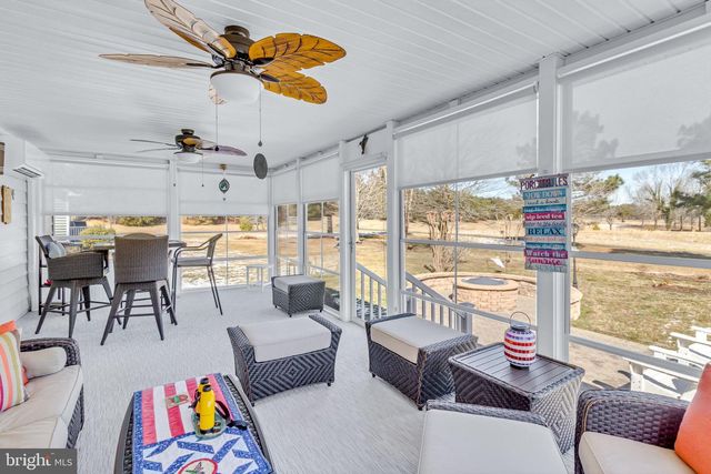 88 OLD FIELD RD, Irvington, VA 22480