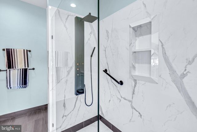 88 OLD FIELD RD, Irvington, VA 22480