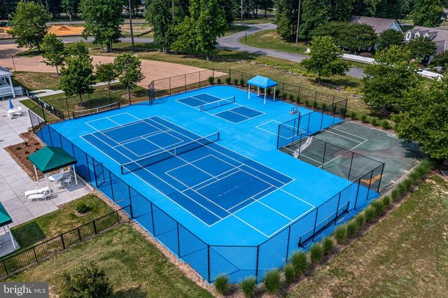 88 OLD FIELD RD, Irvington, VA 22480