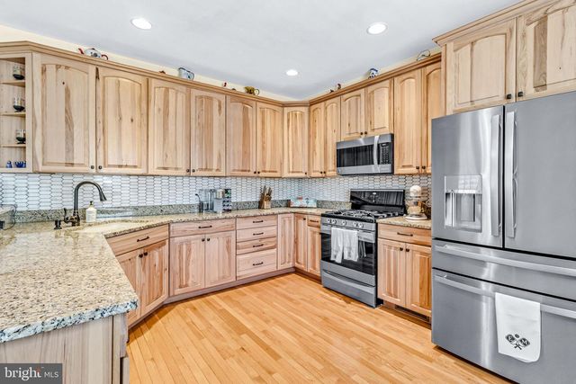 88 OLD FIELD RD, Irvington, VA 22480