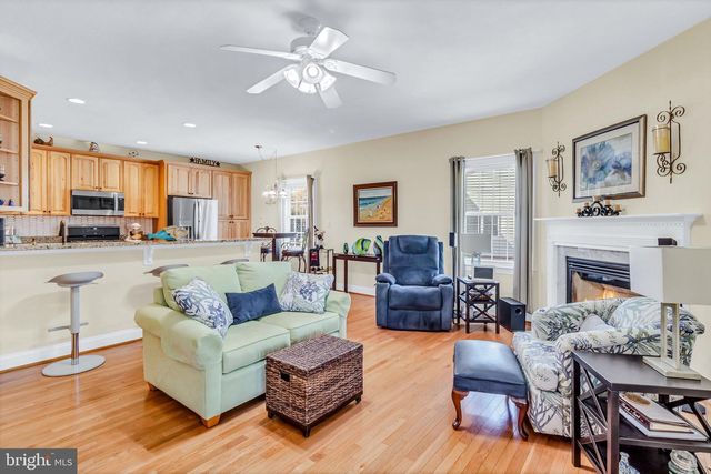 88 OLD FIELD RD, Irvington, VA 22480