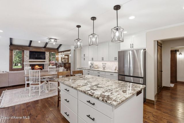 1510 E Pebblestone CT, Hayden, ID 83835