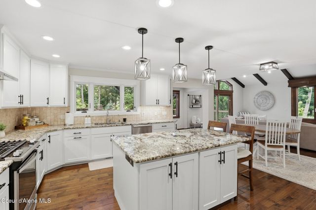 1510 E Pebblestone CT, Hayden, ID 83835