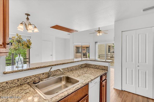 7623 E Callisto Cir Unit 298, Tucson, AZ 85715