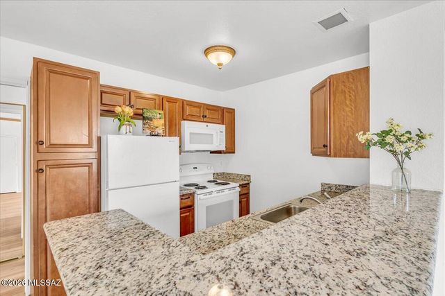 7623 E Callisto Cir Unit 298, Tucson, AZ 85715