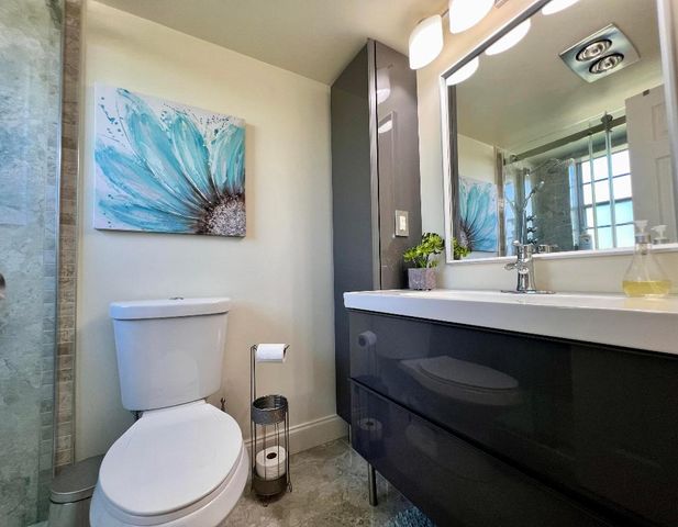 388 Chatham S, West Palm Beach, FL 33417