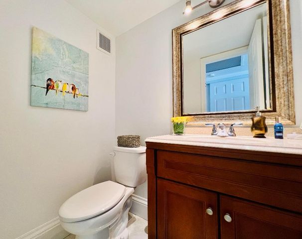 388 Chatham S, West Palm Beach, FL 33417