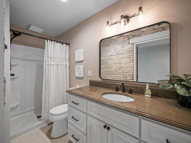 401 GRANITE STREET, Waupaca, WI 54981