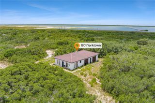 1801 Yorktown Blvd, Corpus Christi, TX 78418