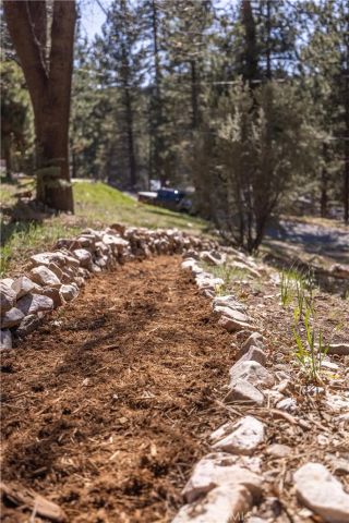 1109 Brookside, Fawnskin, CA 92333
