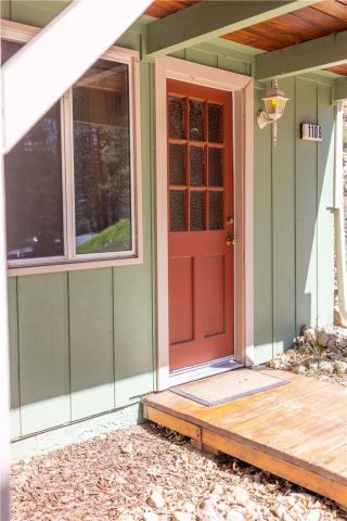 1109 Brookside, Fawnskin, CA 92333