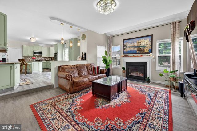 709 S BROAD ST, Clayton, NJ 08312