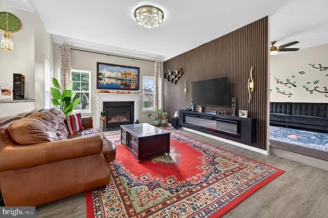 709 S BROAD ST, Clayton, NJ 08312