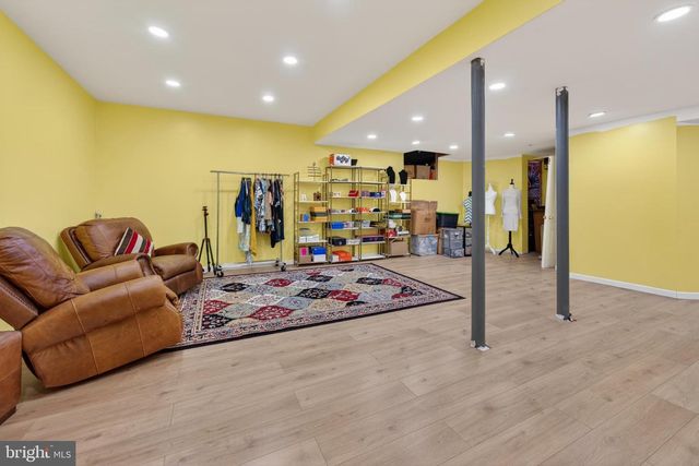 709 S BROAD ST, Clayton, NJ 08312