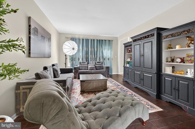 709 S BROAD ST, Clayton, NJ 08312
