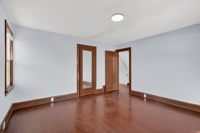 324 Paris Avenue, Rockford, IL 61107