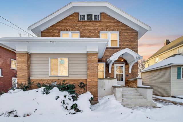 324 Paris Avenue, Rockford, IL 61107