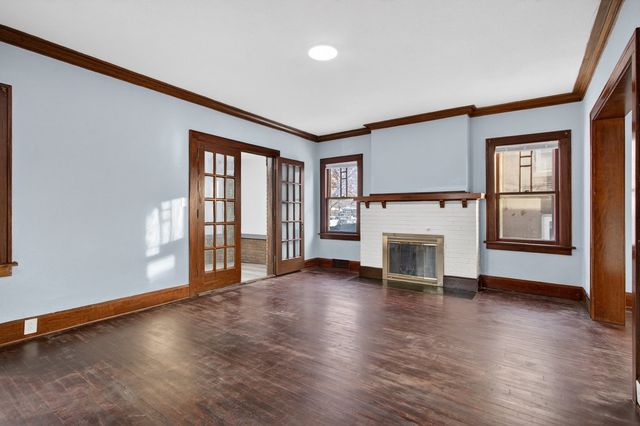 324 Paris Avenue, Rockford, IL 61107