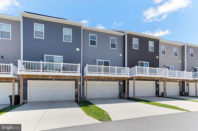 9608 FAGAN DR, Bowie, MD 20721