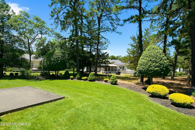 1 Beaverbrook Drive, Toms River, NJ 08757