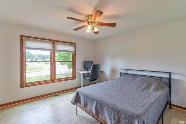 3737 Hartford Place, Evansville, IN 47725