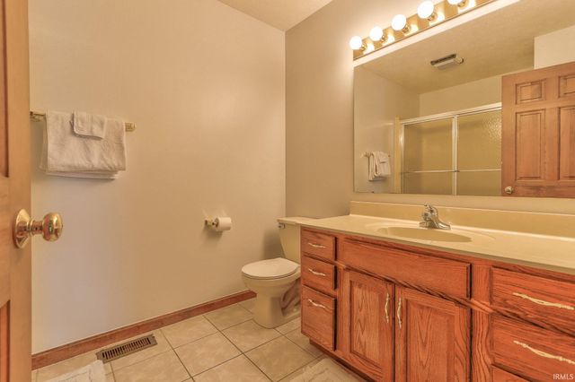 3737 Hartford Place, Evansville, IN 47725