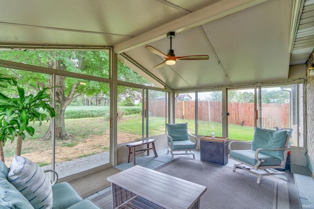 3737 Hartford Place, Evansville, IN 47725