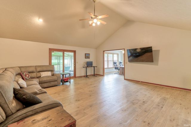 3737 Hartford Place, Evansville, IN 47725