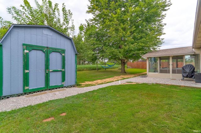 3737 Hartford Place, Evansville, IN 47725