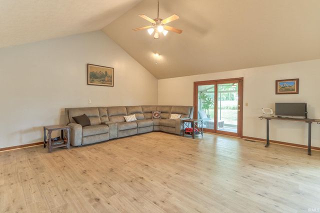 3737 Hartford Place, Evansville, IN 47725