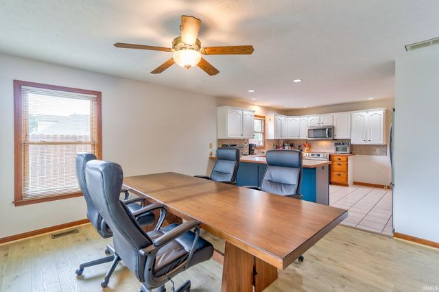 3737 Hartford Place, Evansville, IN 47725